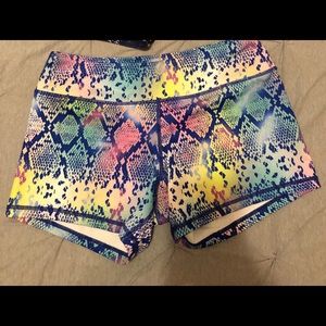 Born primitive booty shorts